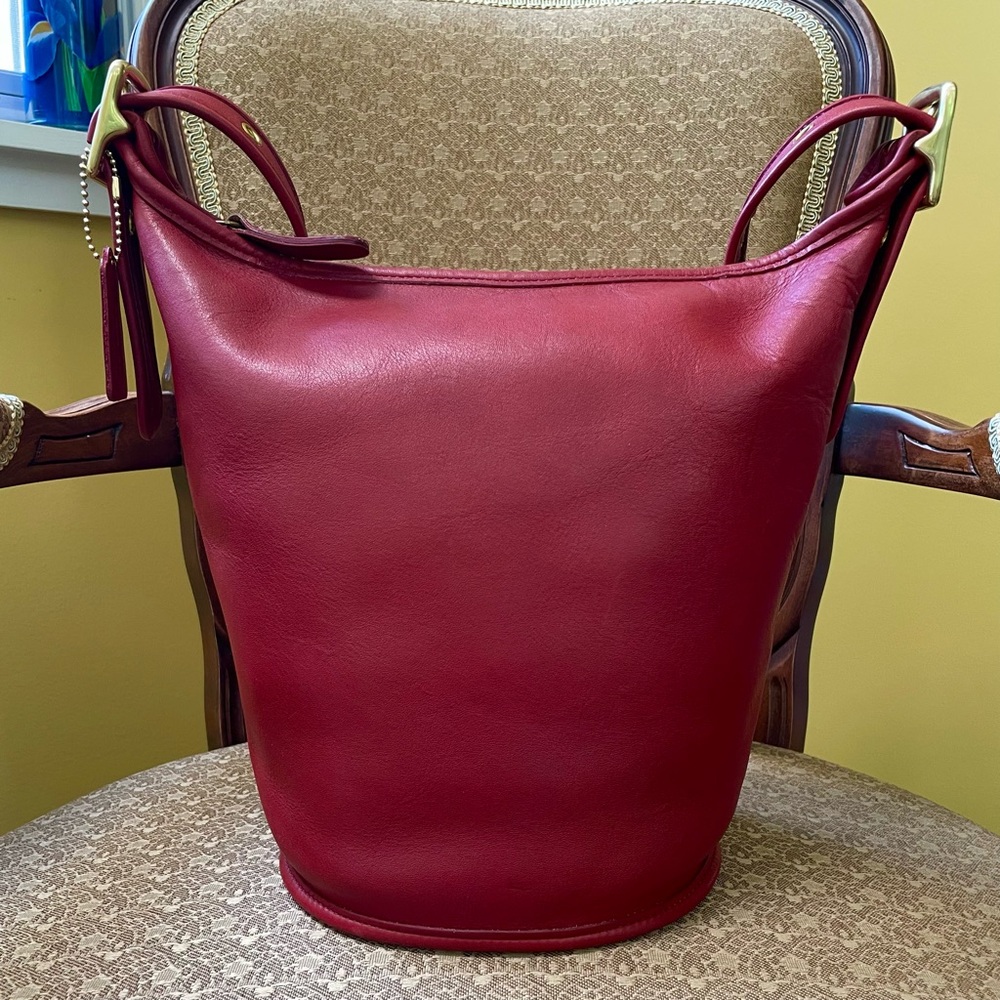 Vintage Coach #9953 Helen’s Legacy Red